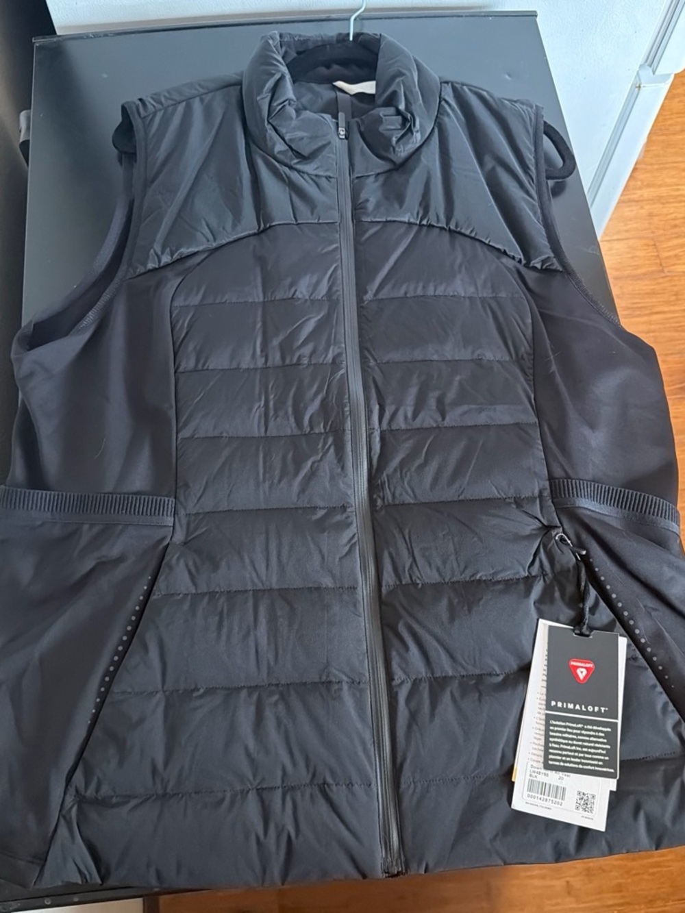 lululemon athletica Black Quilted Lightweight Vest - Picture 7 of 7